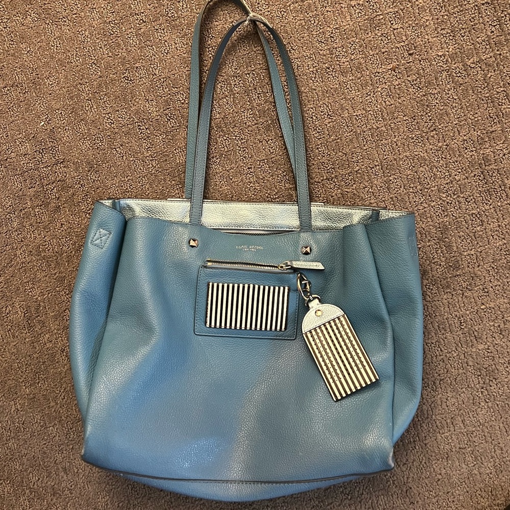 Henri bendel tote bag light blue